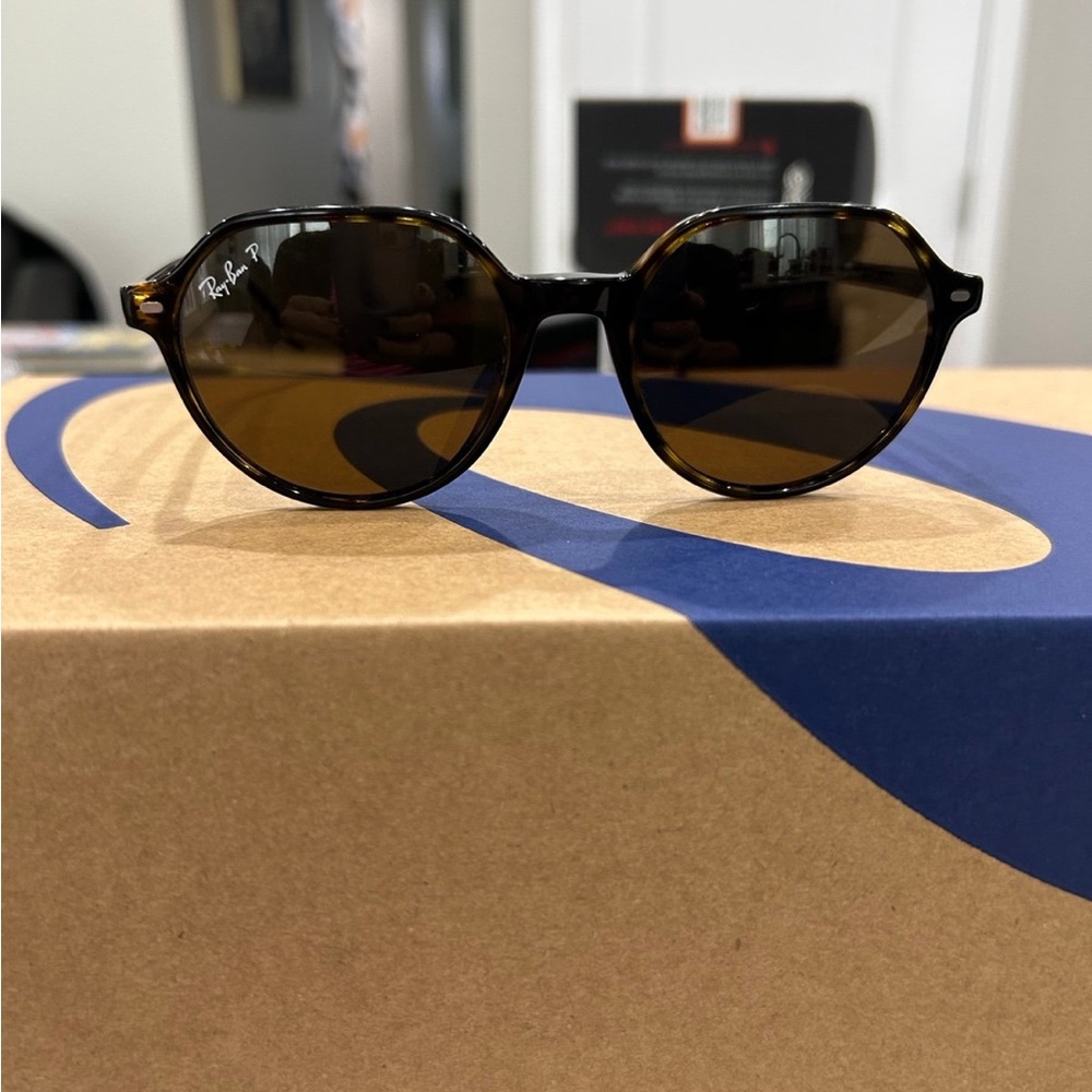 Women’s Ray Bans Polarized — Thalia $230